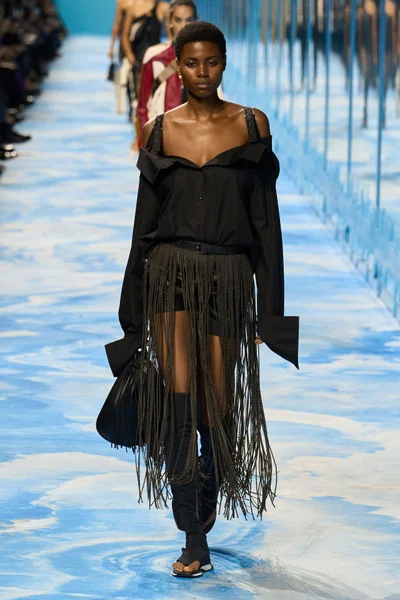 Look 57